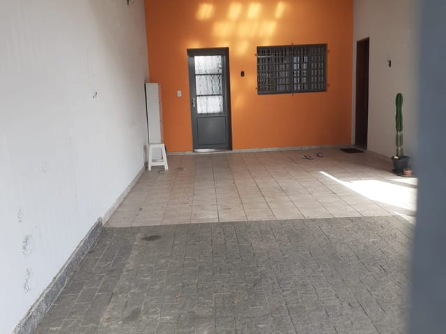 Casa com 355m² 3 quartos e 3 banheiros, à venda, no bairro São Benedito em Pindamonhangaba