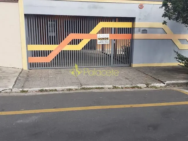 Casa com 355m² 3 quartos e 3 banheiros, à venda, no bairro São Benedito em Pindamonhangaba