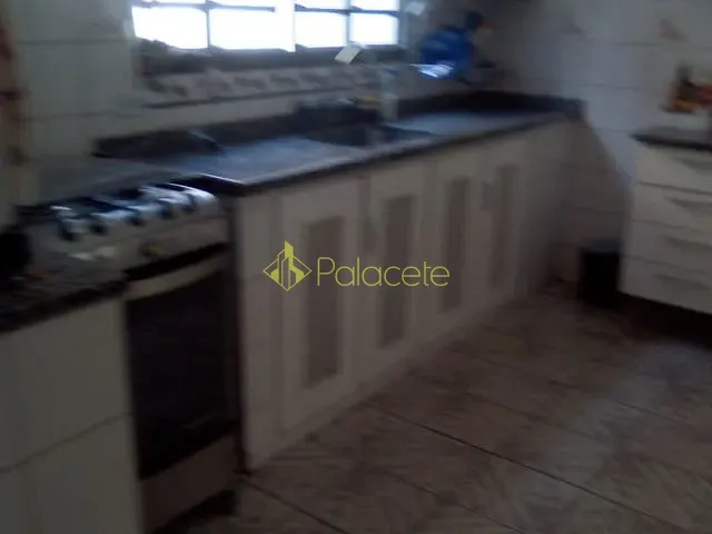 Casa com 355m² 3 quartos e 3 banheiros, à venda, no bairro São Benedito em Pindamonhangaba