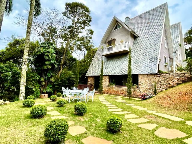 Casa com 1387m² 5 quartos e 5 banheiros, à venda, no bairro Bosque da Ribeira em Nova Lima