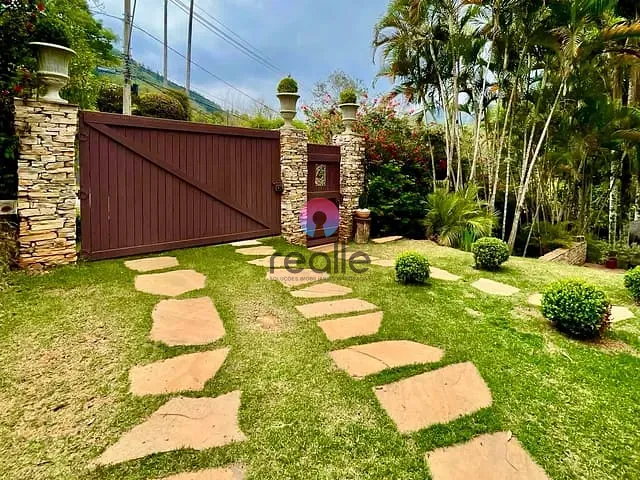 Casa com 1387m² 5 quartos e 5 banheiros, à venda, no bairro Bosque da Ribeira em Nova Lima