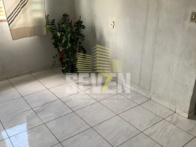 Casa com 200m² 3 quartos e 1 banheiro, à venda, no bairro Núcleo Residencial Presidente Geisel em Bauru
