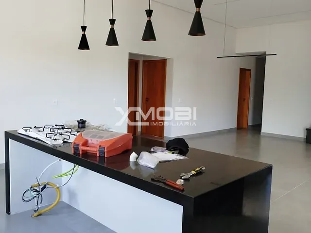 Casa com 1114m² 3 quartos e 5 banheiros, à venda, no bairro Caxambu em Jundiaí