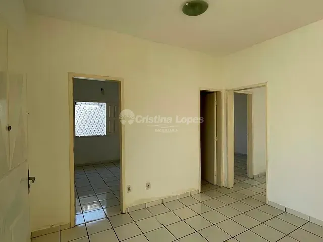 Casa com 180m² 2 quartos e 2 banheiros, à venda, no bairro Parque Piauí em Teresina