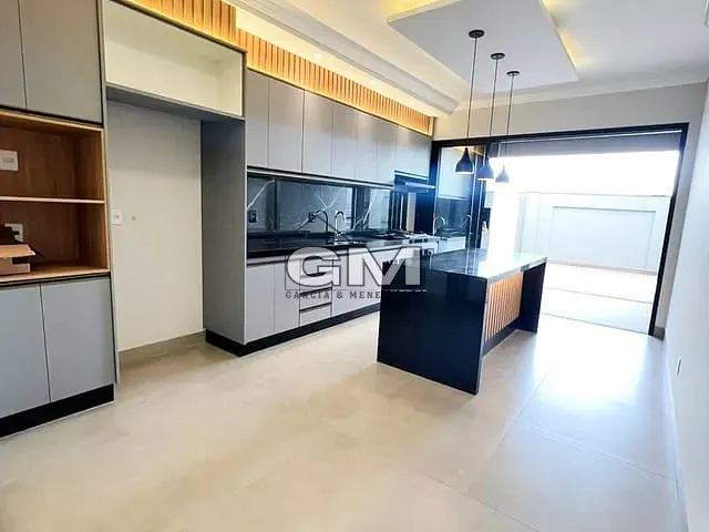Casa com 270m² 3 quartos e 5 banheiros, à venda, no bairro Bonfim Paulista em Ribeirão Preto