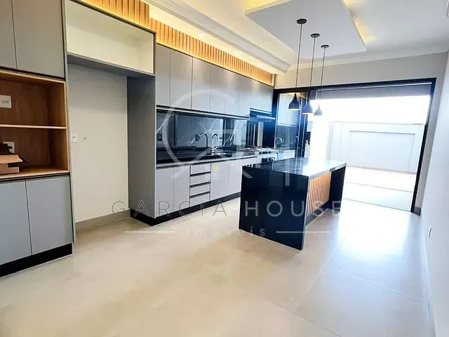 Casa com 270m² 3 quartos e 5 banheiros, à venda, no bairro Bonfim Paulista em Ribeirão Preto