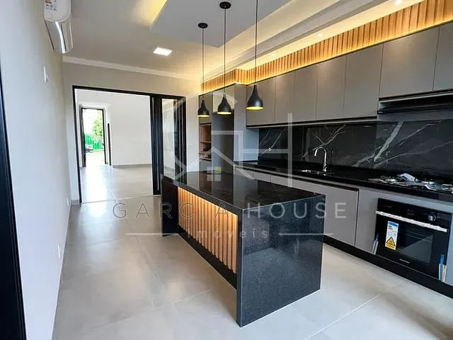 Casa com 270m² 3 quartos e 5 banheiros, à venda, no bairro Bonfim Paulista em Ribeirão Preto