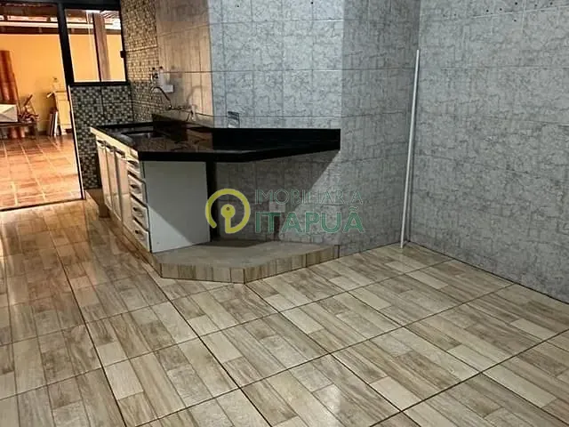 Casa com 130m² 3 quartos e 2 banheiros, à venda, no bairro Igapó em Londrina