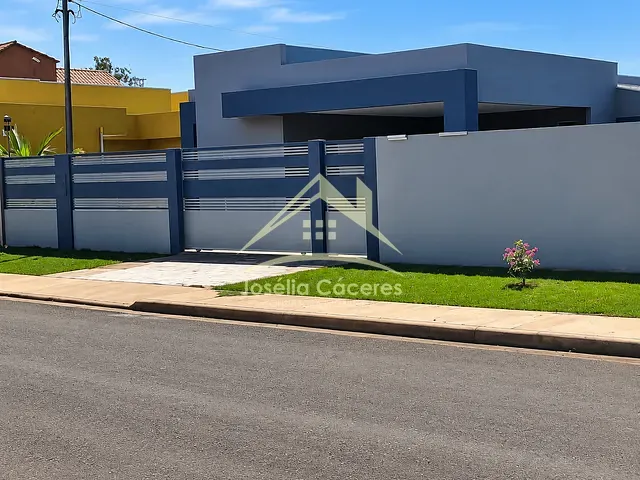 Casa com 400m² 3 quartos e 3 banheiros, à venda, no bairro Centro em Chapada Dos Guimarães