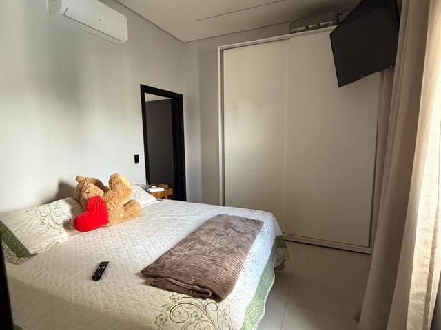 Casa com 420m² 3 quartos e 1 banheiro, à venda, no bairro Jardim Curitiba em Sinop