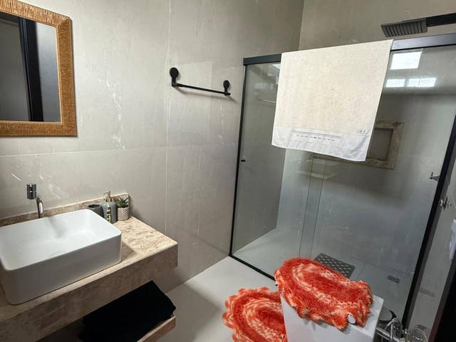 Casa com 420m² 3 quartos e 1 banheiro, à venda, no bairro Jardim Curitiba em Sinop