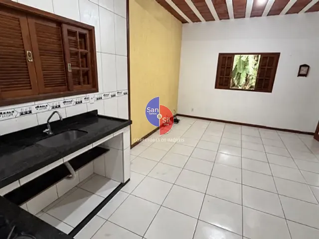 Casa 2 quartos e 1 banheiro, para alugar, no bairro Cidade Jardim Guapimirim em Guapimirim