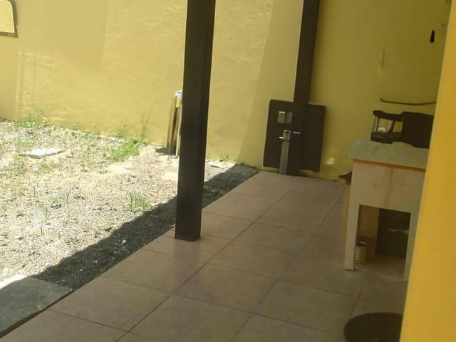 Casa 2 quartos e 1 banheiro, à venda, no bairro Parque Jóquei Club em Campos dos Goytacazes