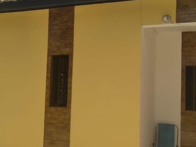 Casa 2 quartos e 1 banheiro, à venda, no bairro Parque Jóquei Club em Campos dos Goytacazes