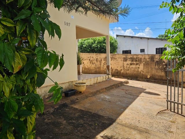 Foto do Casa - Casa à venda (de esquina) 3 quartos, sala cozinha, banheiro, quintal cimentado casa de laje com 355,20 de terreno, no bairro Jardim Marim, Votuporanga, SP | Imobiliária Na House