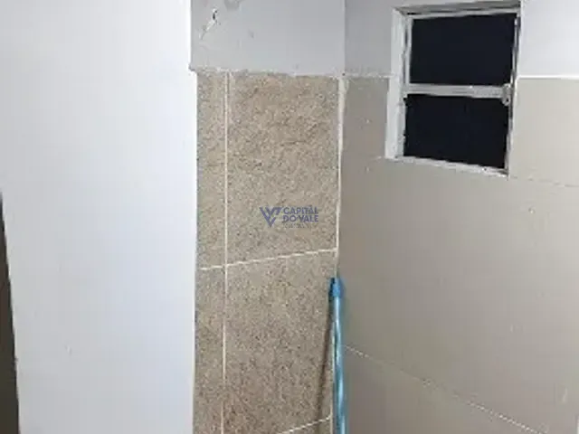 Casa 2 quartos e 1 banheiro, à venda, no bairro Eugênio de Mello em São José dos Campos