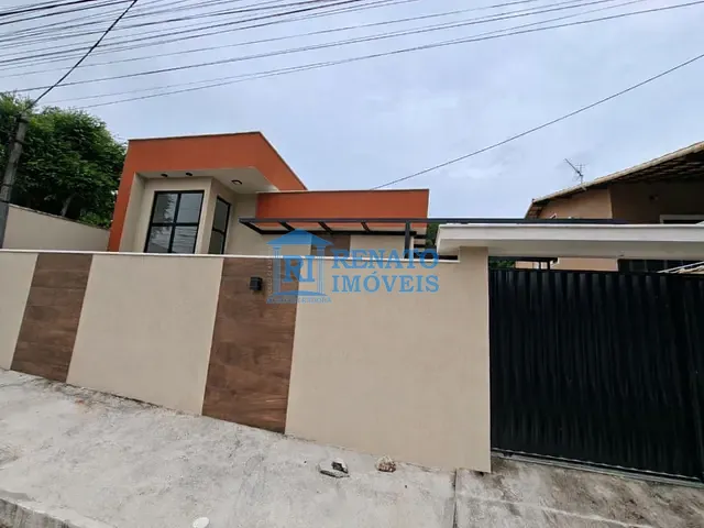 Casa 3 quartos e 3 banheiros, à venda, no bairro Flamengo em Maricá