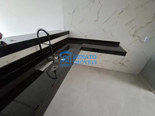 Casa 3 quartos e 3 banheiros, à venda, no bairro Flamengo em Maricá