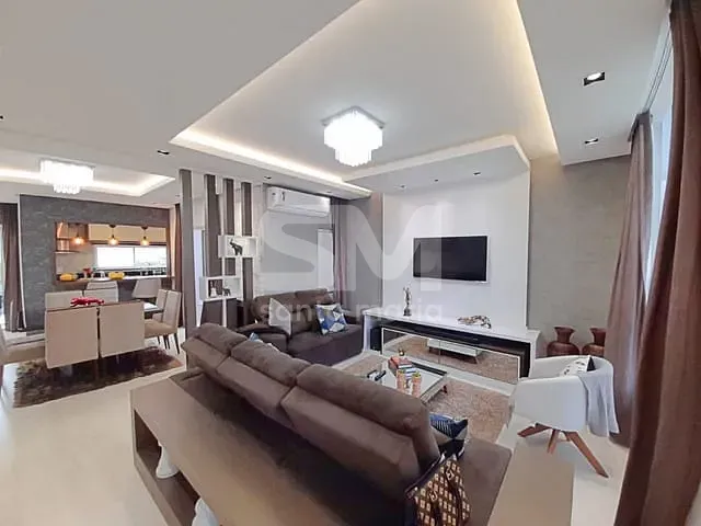 Casa com 298m² 3 quartos e 3 banheiros, à venda, no bairro Desbravador em Chapecó