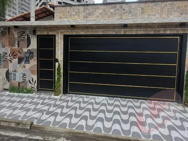Casa com 200m² 3 quartos e 4 banheiros, à venda, no bairro Caiçara em Praia Grande