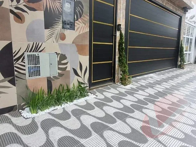 Casa com 200m² 3 quartos e 4 banheiros, à venda, no bairro Caiçara em Praia Grande