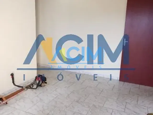 Casa com 300m² 4 quartos e 2 banheiros, para alugar, no bairro Cruzeiro do Sul em Jaguariúna