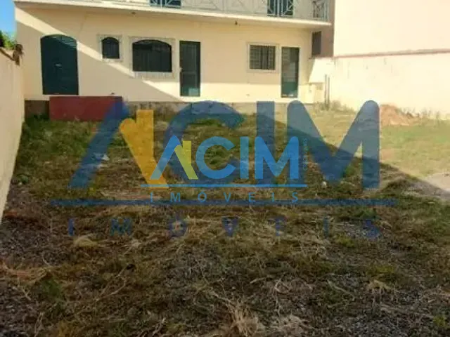 Casa com 300m² 4 quartos e 2 banheiros, para alugar, no bairro Cruzeiro do Sul em Jaguariúna