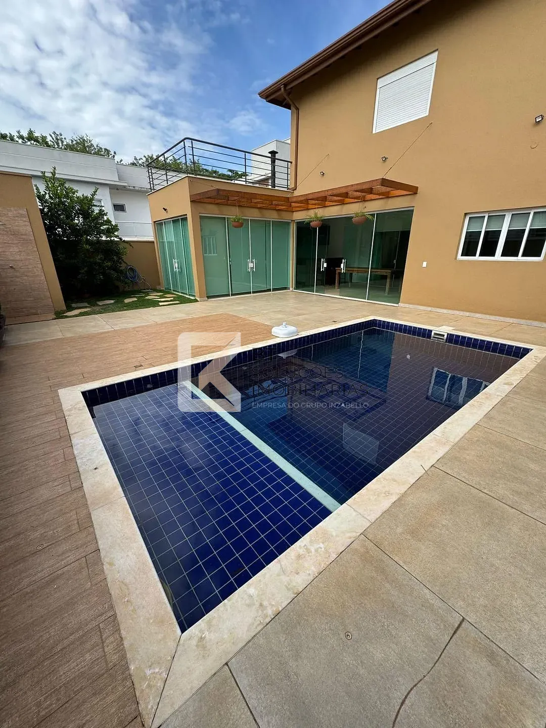 Casa, 4 quartos, 345 m² - Foto 1
