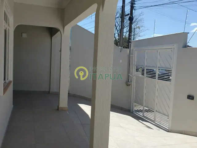 Casa com 200m² 3 quartos e 3 banheiros, à venda, no bairro Conjunto Habitacional Alexandre Urbanas em Londrina