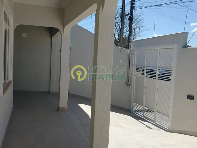Casa com 200m² 3 quartos e 3 banheiros, à venda, no bairro Conjunto Habitacional Alexandre Urbanas em Londrina