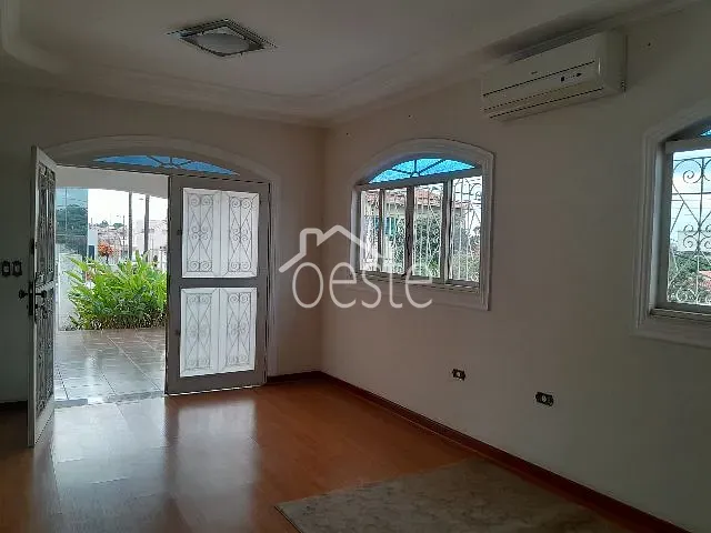 Casa com 300m² 3 quartos e 2 banheiros, à venda, no bairro Centro em Santa Bárbara D'Oeste