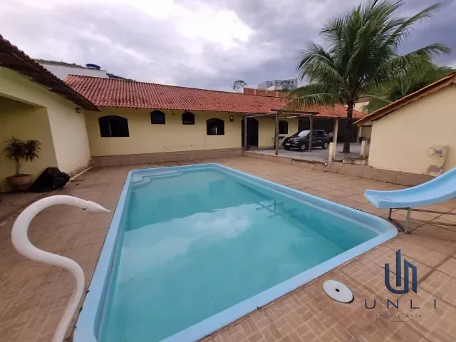 Casa 3 quartos e 2 banheiros, à venda, no bairro Colônia Santo Antônio em Barra Mansa