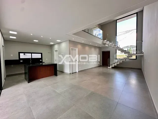 Casa com 250m² 3 quartos e 4 banheiros, à venda, no bairro Jardim Ermida I em Jundiaí