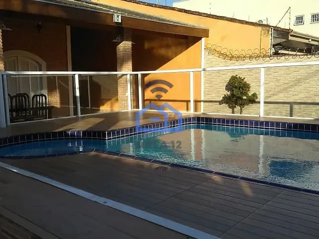 Casa com 360m² 4 quartos e 3 banheiros, à venda, no bairro Martim de Sá em Caraguatatuba