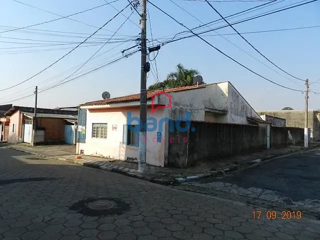 Casa com 484m² 4 quartos e 2 banheiros, à venda, no bairro Vila Progresso em Porto Feliz