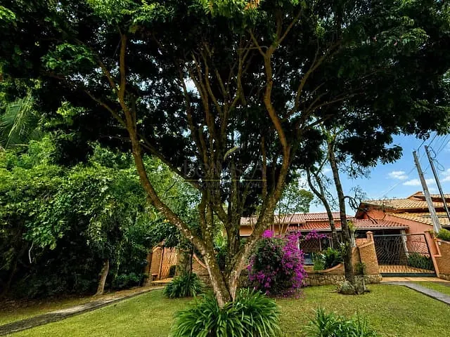 Casa 3 quartos e 2 banheiros, à venda, no bairro Jardim Sato Reis em Piracaia