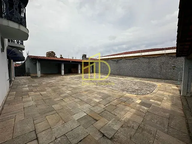 Casa com 750m² 3 quartos e 5 banheiros, para alugar, no bairro Jardim Santa Rosália em Sorocaba