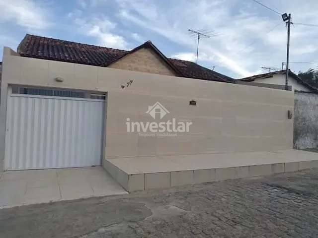 Casa com 200m² 3 quartos e 1 banheiro, à venda, no bairro Malvinas em Campina Grande