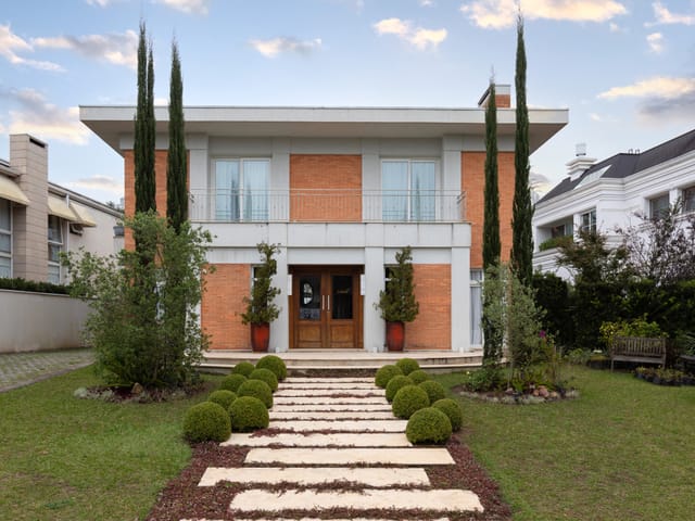 Casa 4 quartos e 7 banheiros, à venda, no bairro Alphaville Graciosa em Pinhais