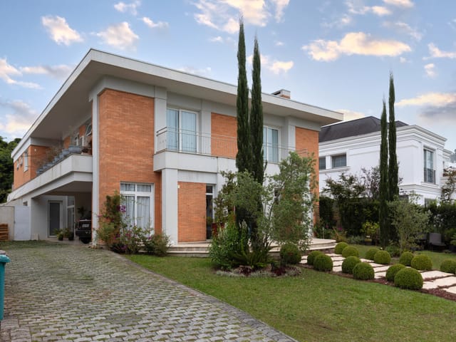 Casa 4 quartos e 7 banheiros, à venda, no bairro Alphaville Graciosa em Pinhais