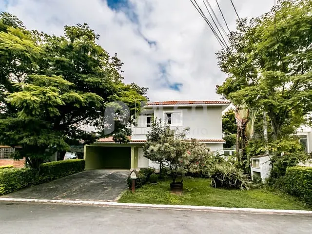 Casa com 502m² 4 quartos e 7 banheiros, à venda, no bairro Alphaville em Santana de Parnaíba