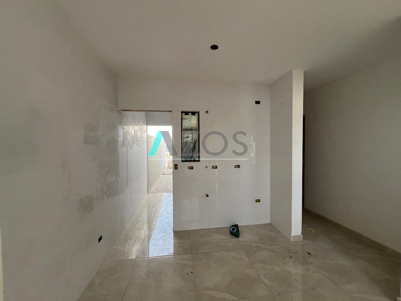Casa à venda com 3 quartos, 60m² - Foto 9