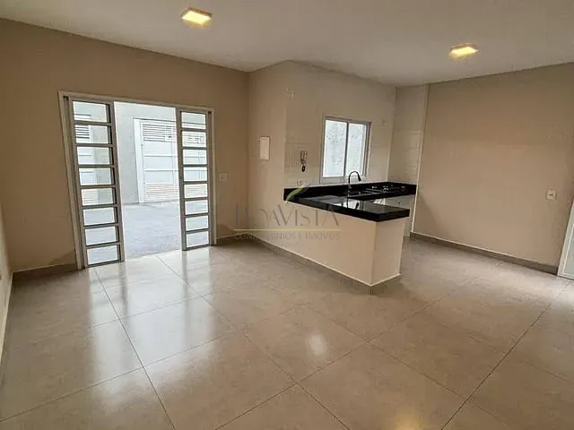 Casa com 140m² 2 quartos e 1 banheiro, à venda, no bairro Centro em Piracaia