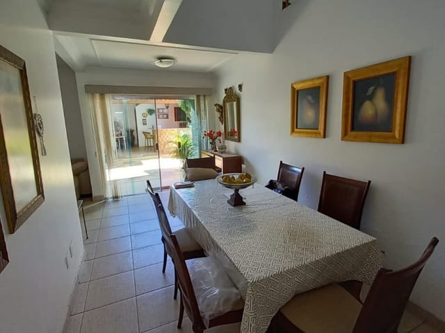 Casa com 300m² 3 quartos e 1 banheiro, à venda, no bairro Parque Rosário em Campos dos Goytacazes