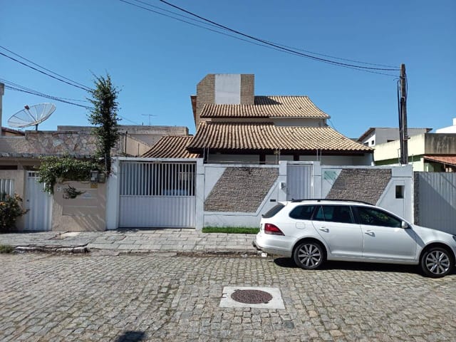 Casa com 300m² 3 quartos e 1 banheiro, à venda, no bairro Parque Rosário em Campos dos Goytacazes