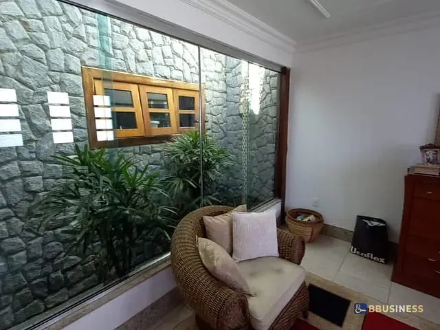Casa com 300m² 3 quartos e 1 banheiro, à venda, no bairro Parque Rosário em Campos dos Goytacazes