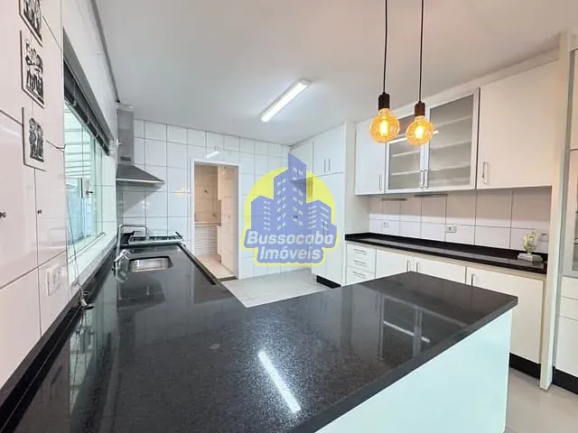 Sobrado com 360m² 4 quartos e 6 banheiros, à venda, no bairro Adalgisa em Osasco