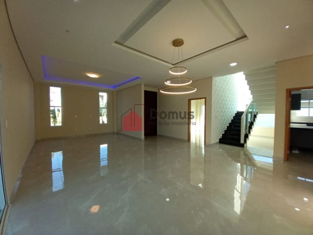 Casa com 428m², à venda, no bairro Loteamento Residencial Reserva dos Lagos em Pindamonhangaba