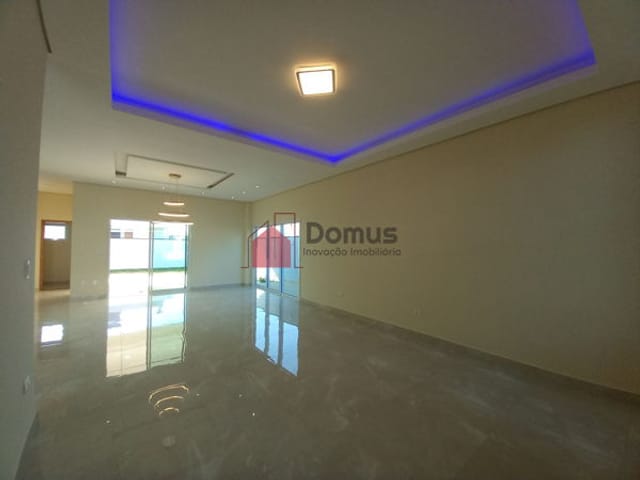 Casa com 428m², à venda, no bairro Loteamento Residencial Reserva dos Lagos em Pindamonhangaba