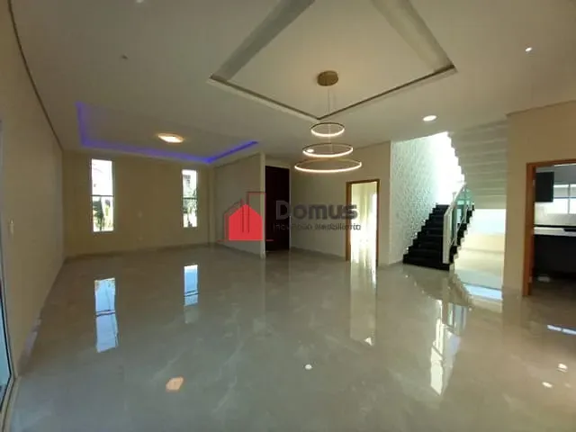 Casa com 428m², à venda, no bairro Loteamento Residencial Reserva dos Lagos em Pindamonhangaba